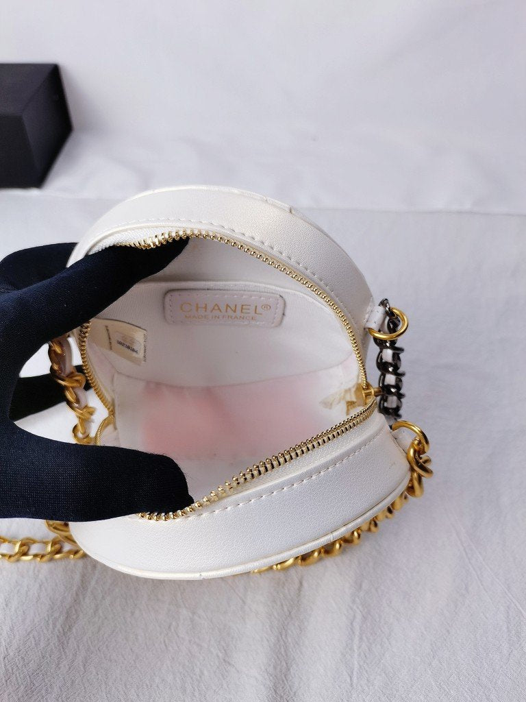 Designer Handbags Chanel 225