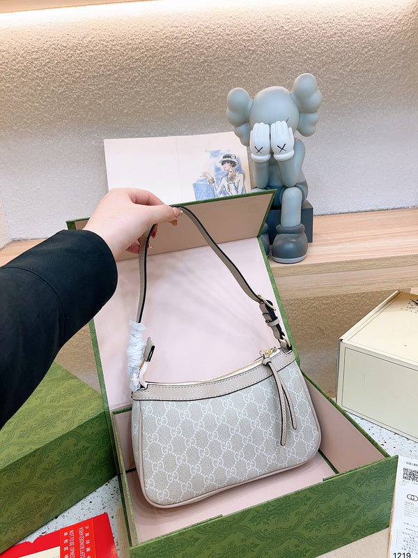 Luxury - Gucci Bags - 126