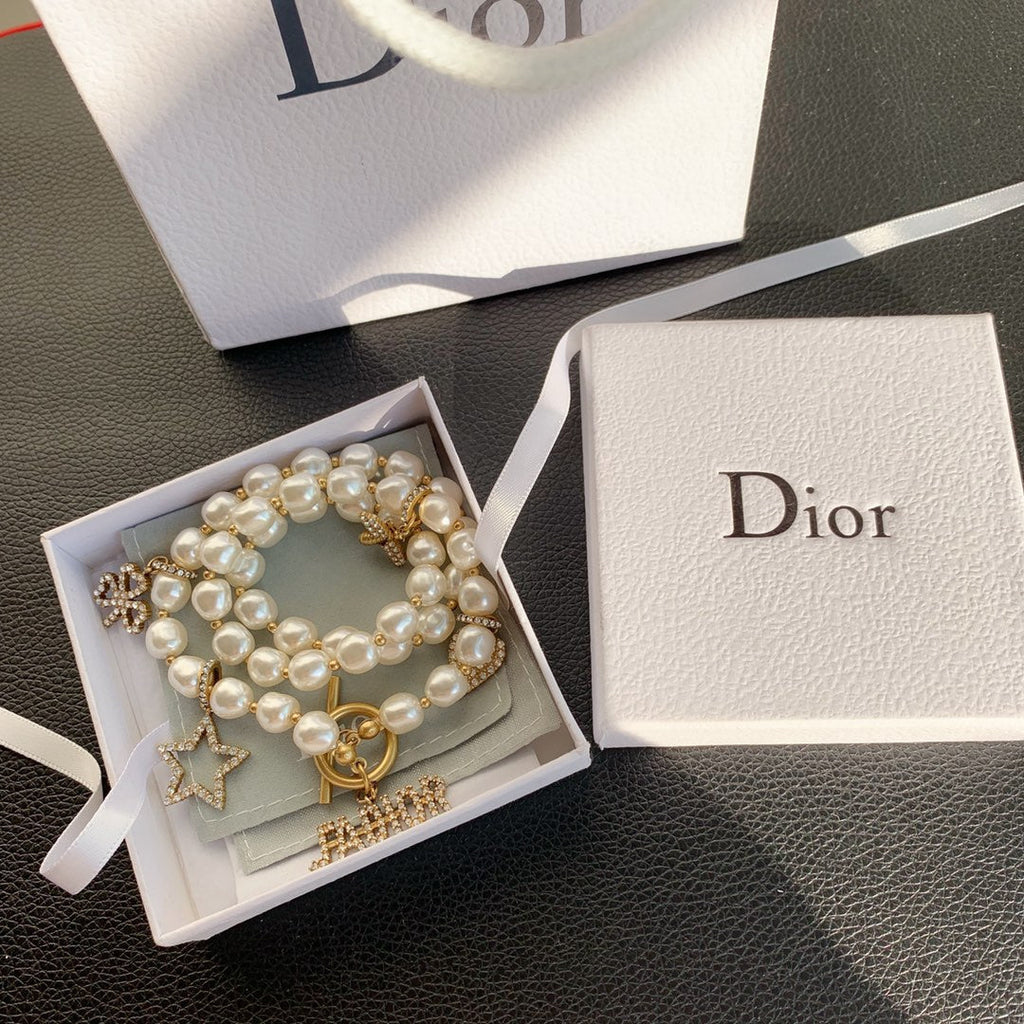BG - Holiday Necklace dior019
