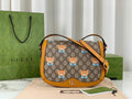 Gucci   Luxury Bags  1095