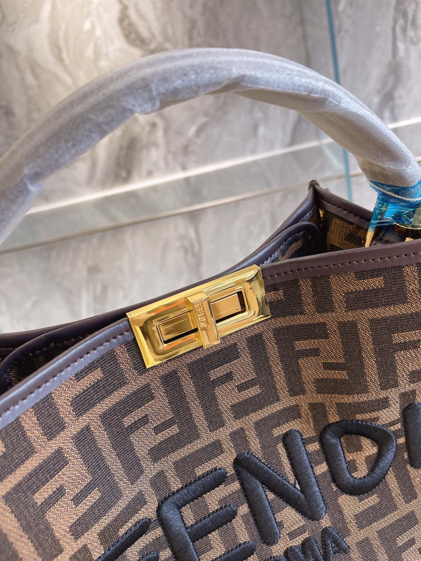 Luxury  Bags Fendi 221