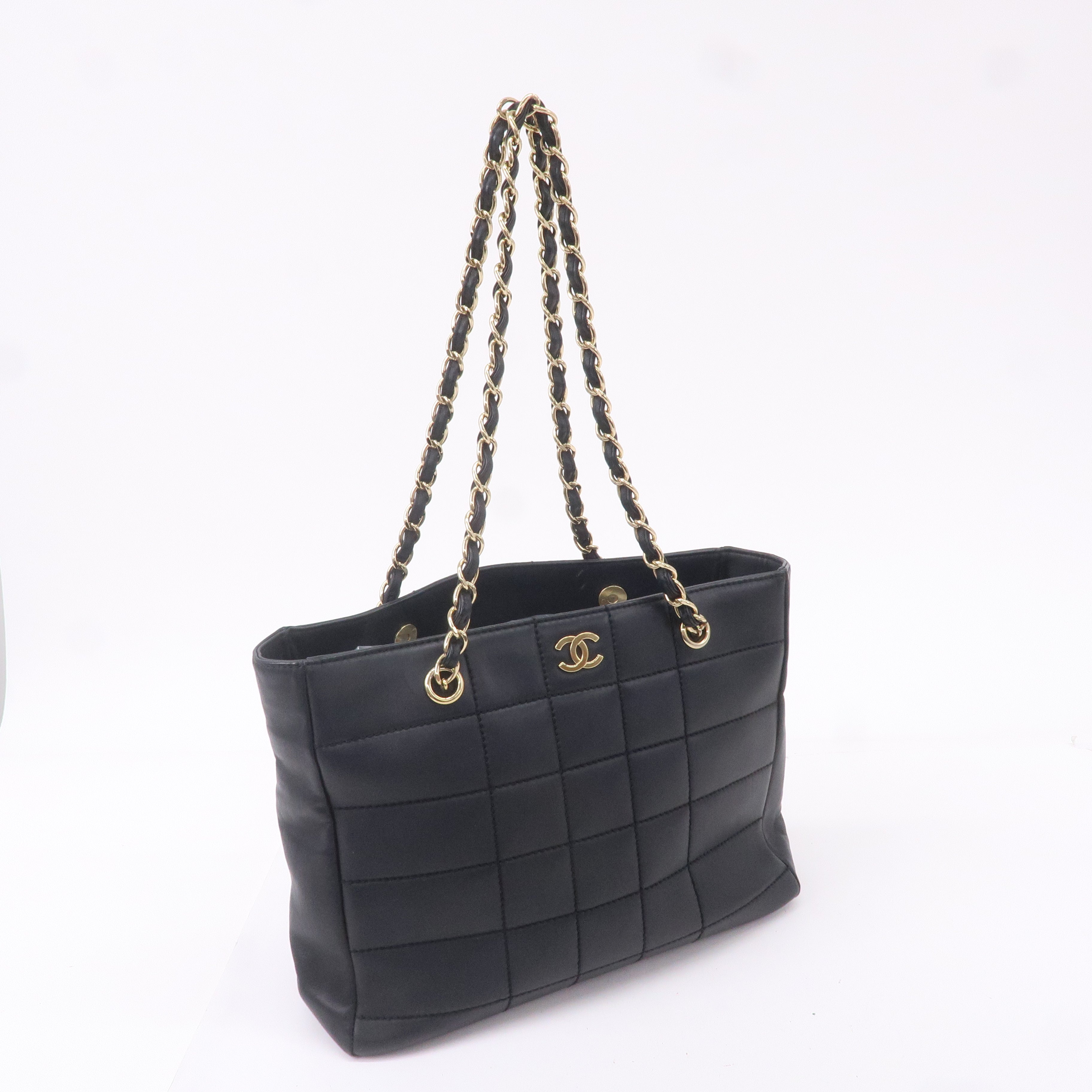 CHANEL Chocolate Bar Lamb Skin Chain Tote Bag Black A17859