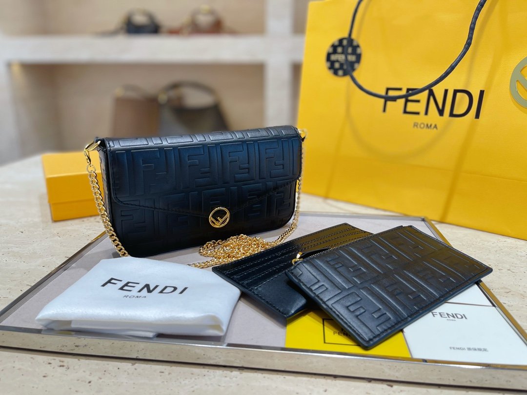 Luxury  Bags Fendi 126