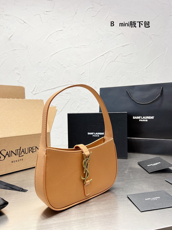 Luxury - Gucci Bags - 200