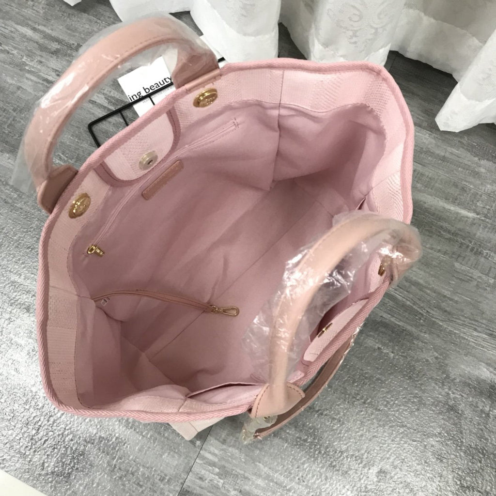 Designer Handbags Chanel 202