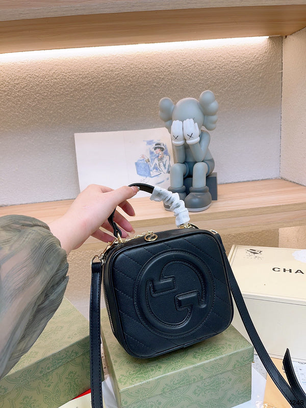 Luxury - Gucci Bags - 137