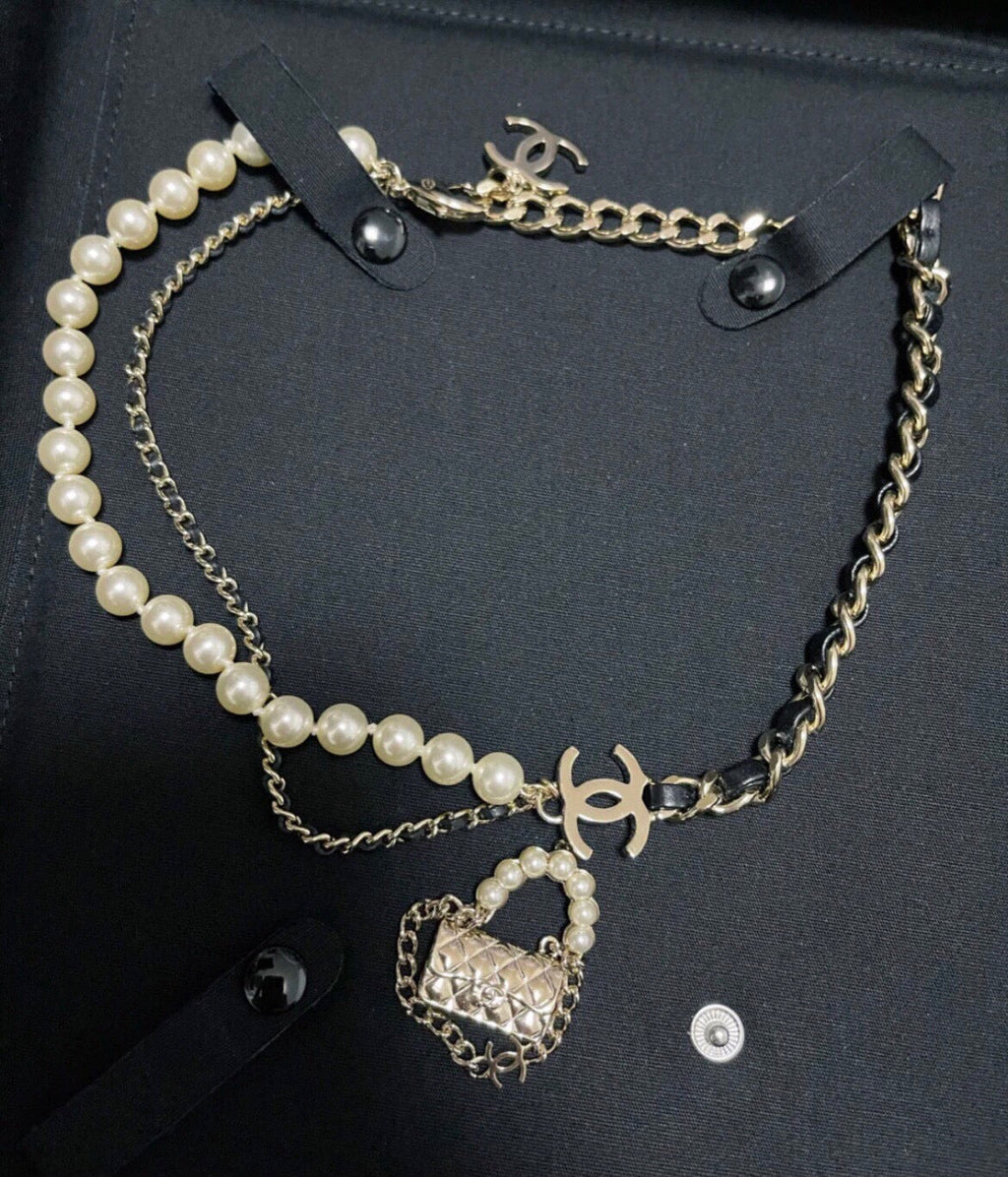 BG - Holiday Necklace chanel044