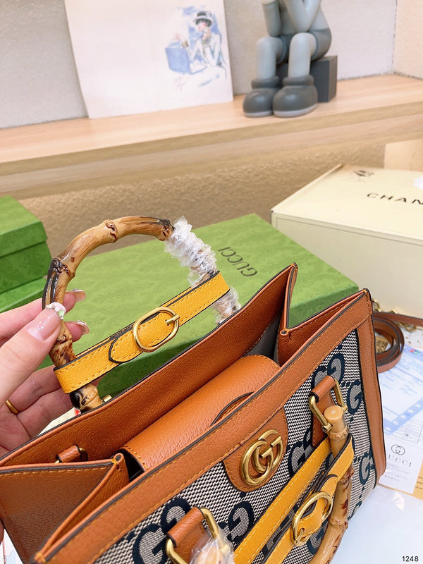 Luxury - Gucci Bags - 114