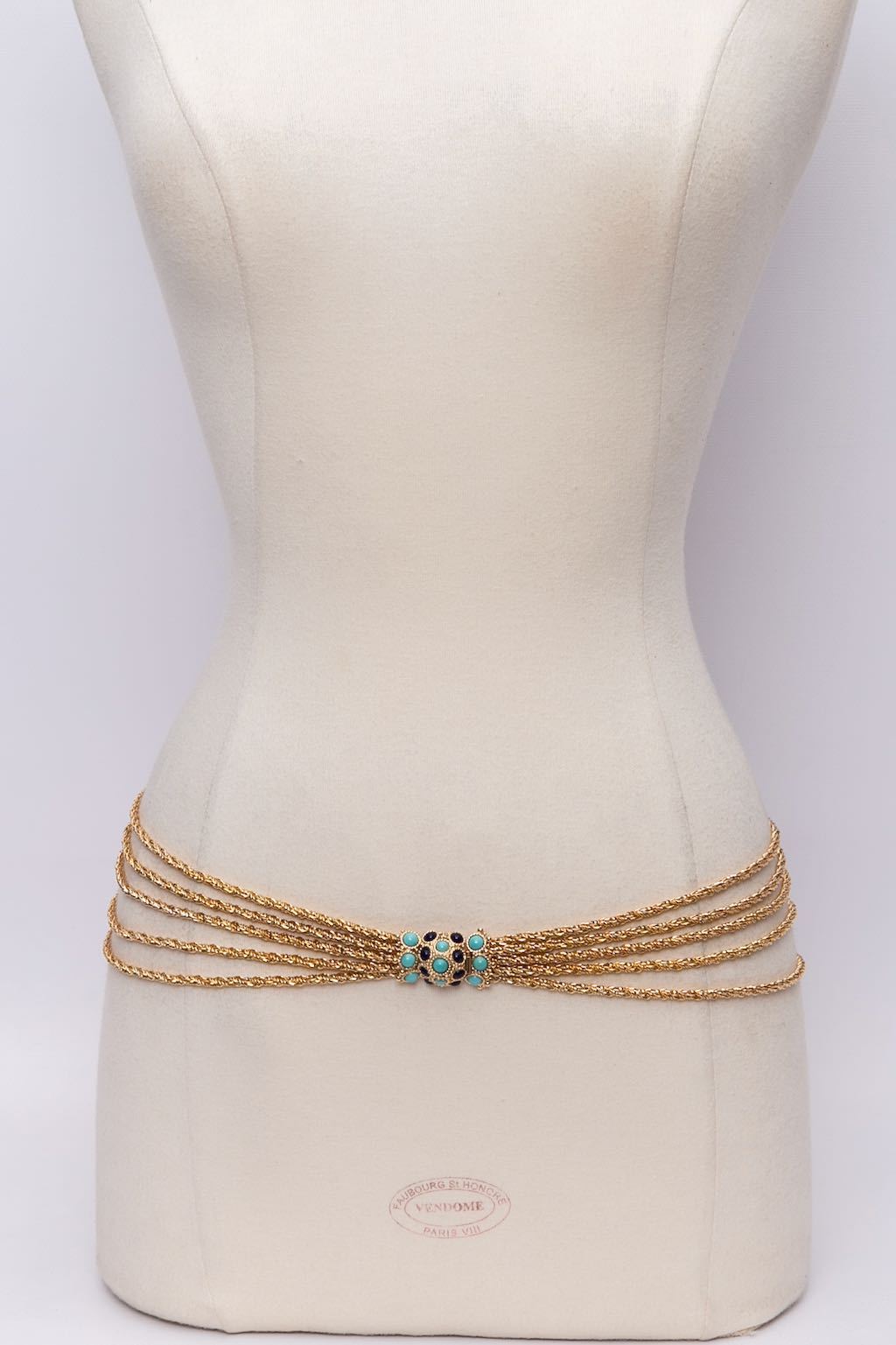 Collier en métal doré et fermoir bijou Dior