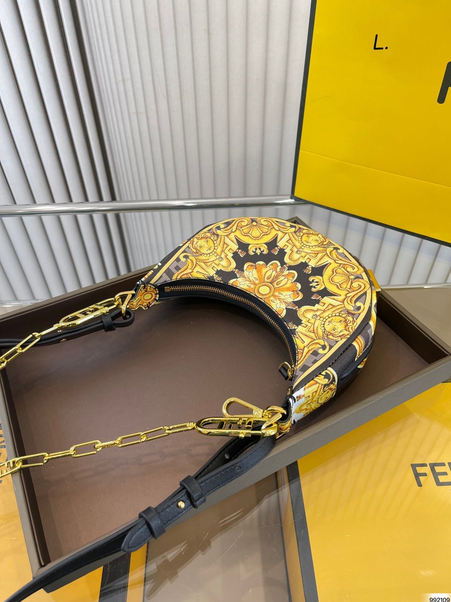 Luxury Bags Fendi 278