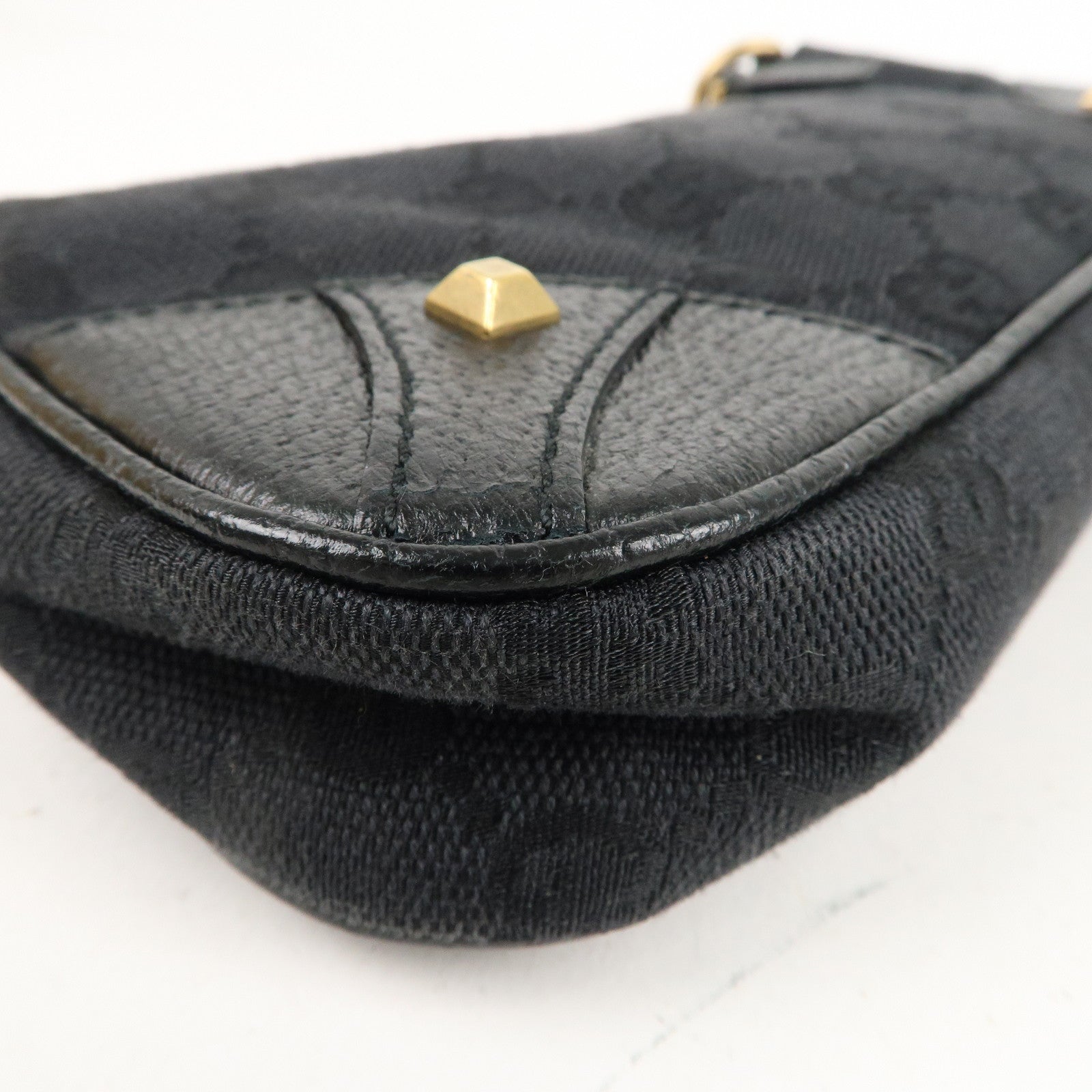 GUCCI GG Canvas Leather Chain Hand Bag Pouch Black 120940
