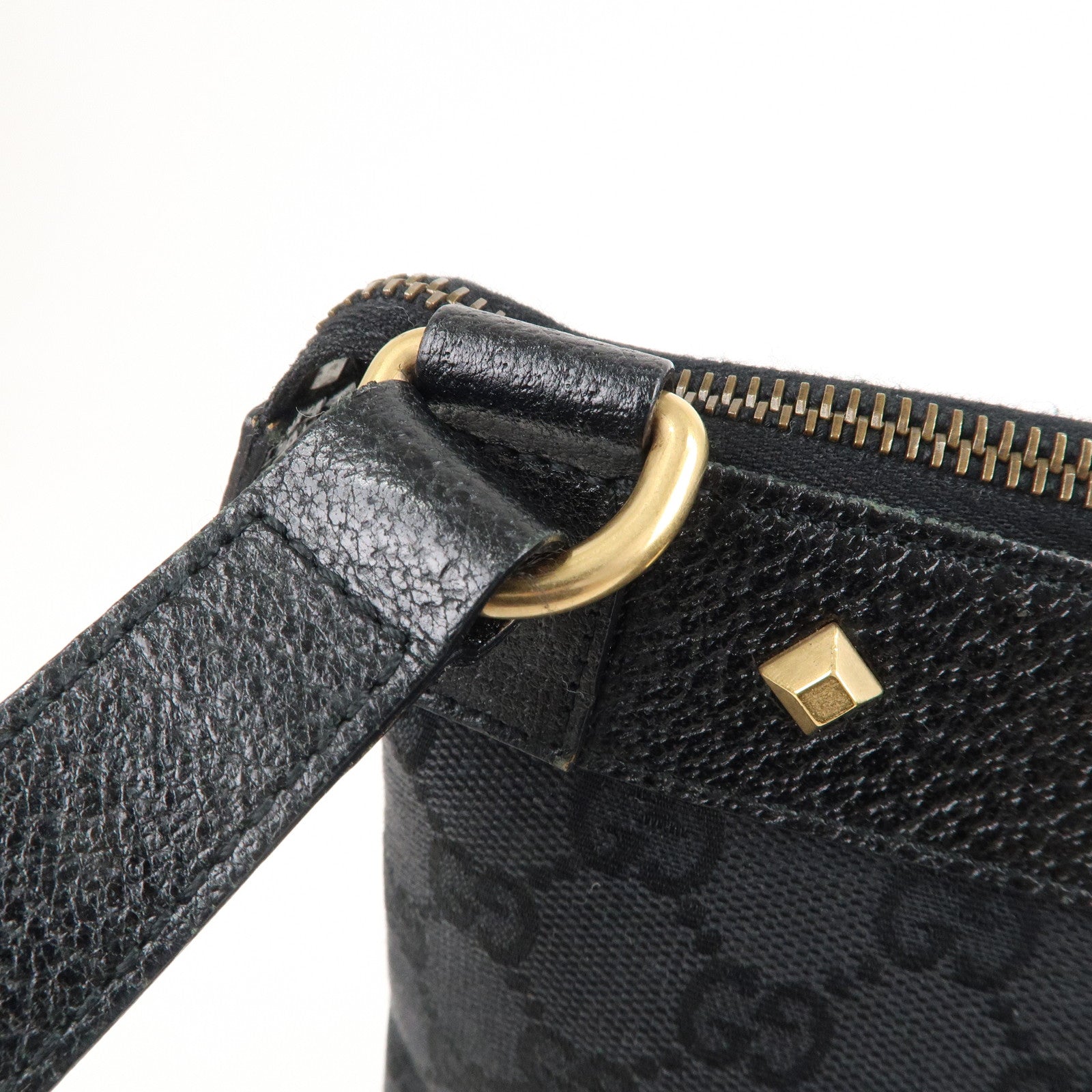 GUCCI GG Canvas Leather Studs Shoulder Bag Black 120893