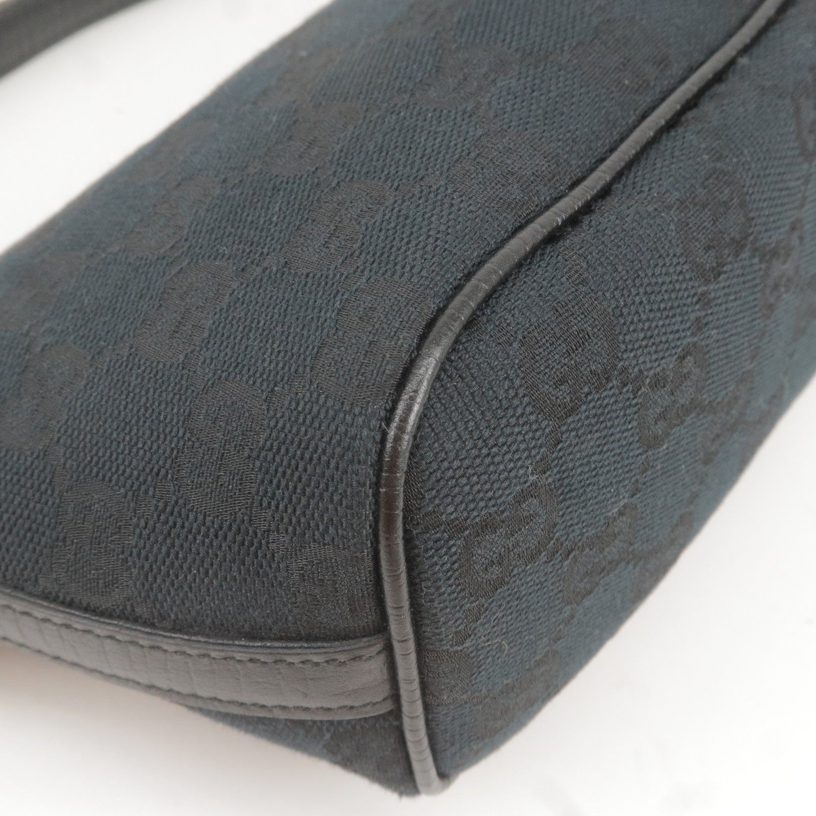 GUCCI GG Canvas Leather Boat Bag Hand Bag Black 141809
