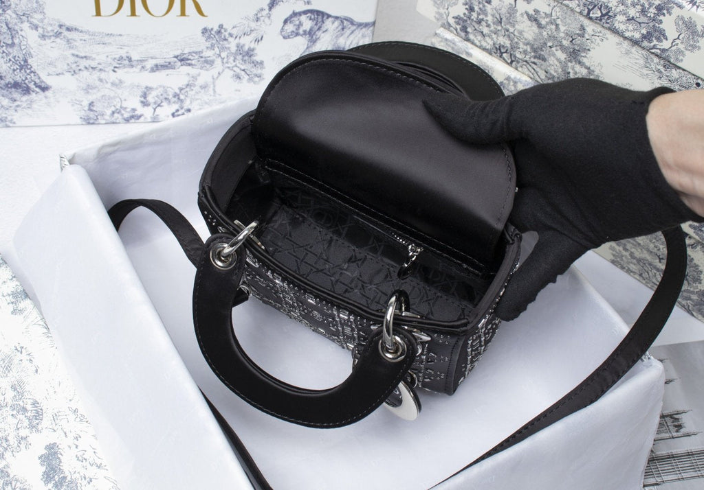Designer Handbags dior 230
