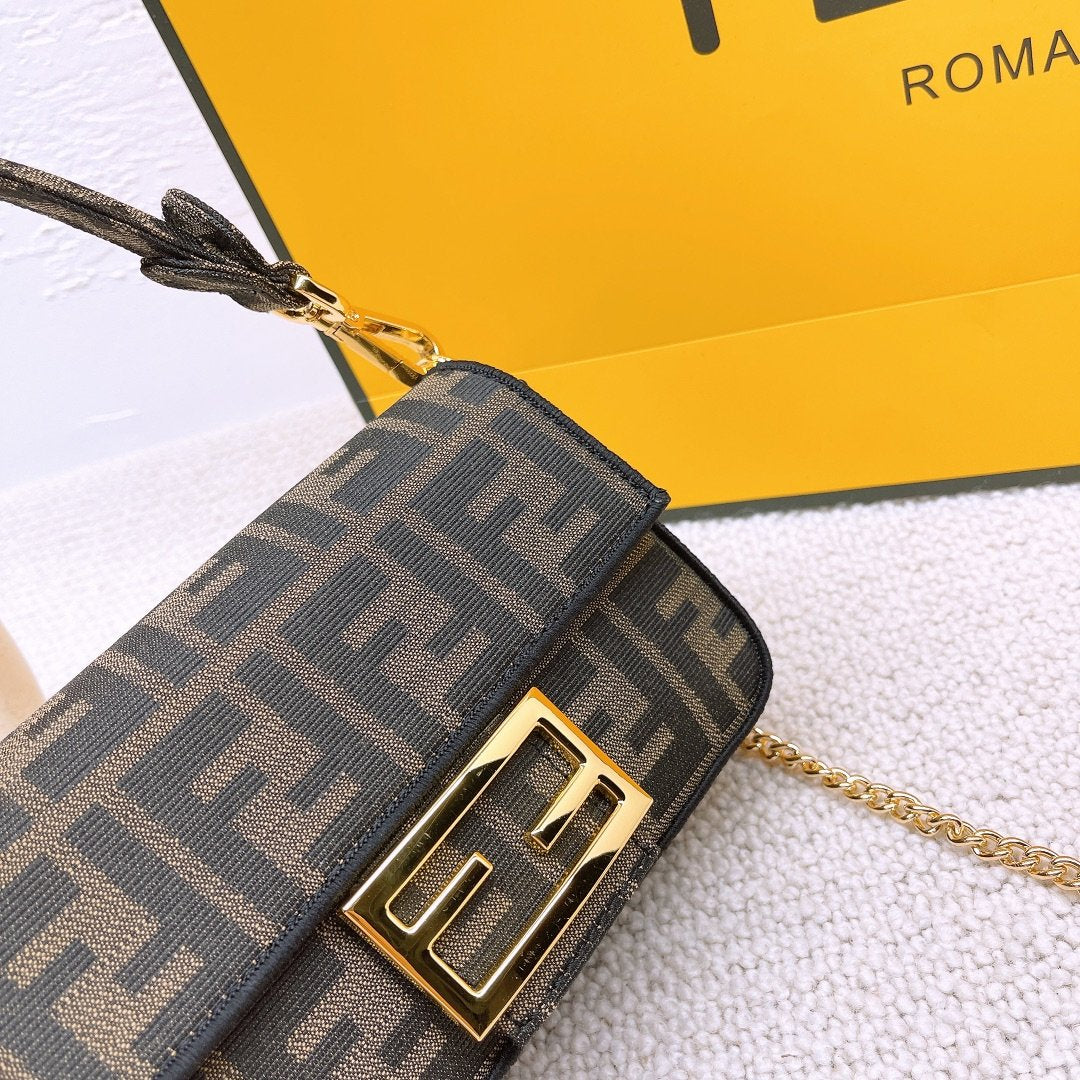 Luxury  Bags Fendi 193
