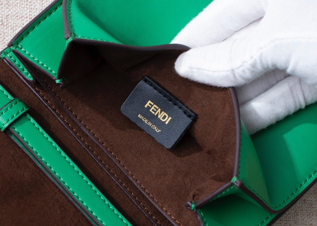 Designer Handbags Fendi 075