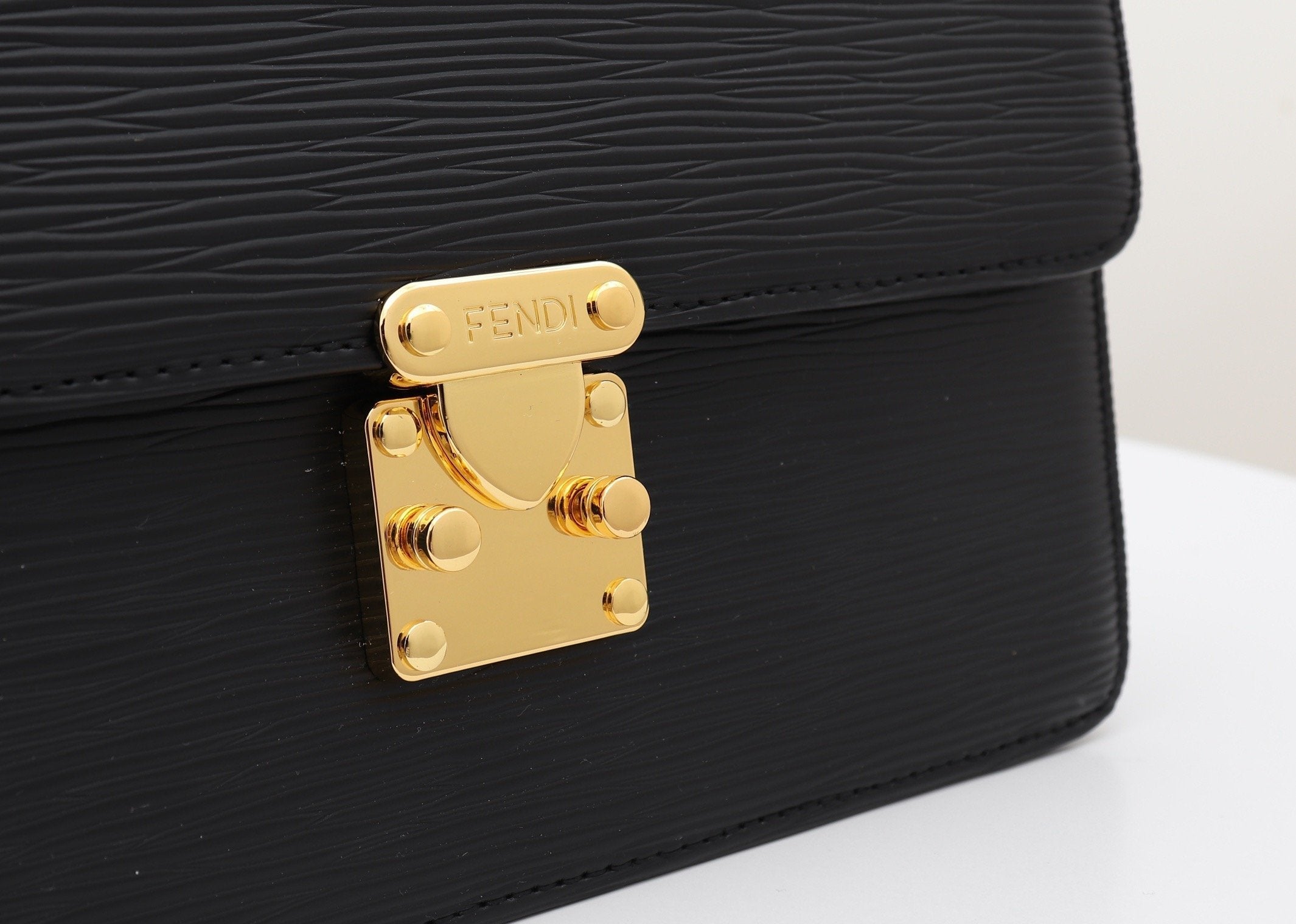 Designer Handbags Fendi 091