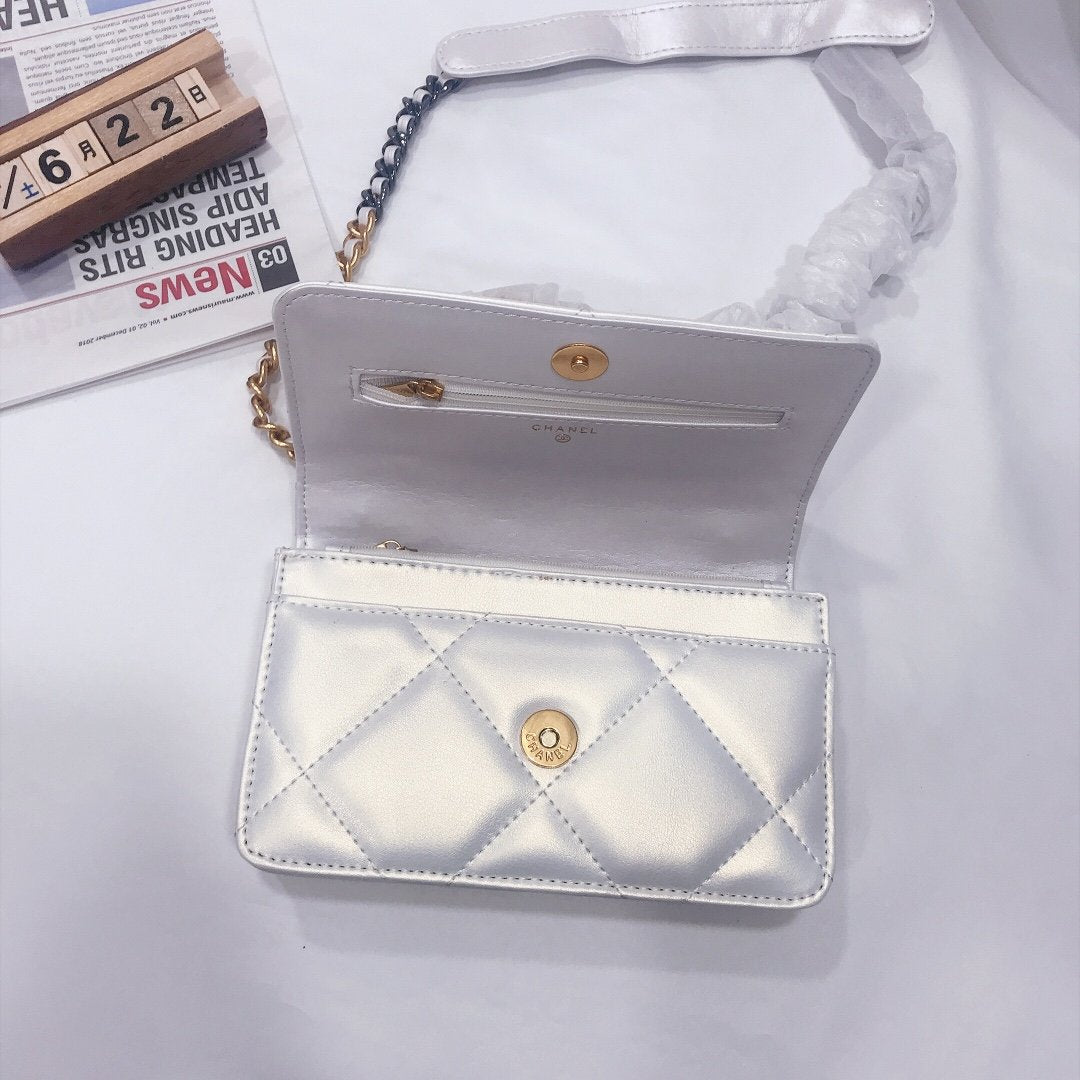 Designer Handbags Chanel 204