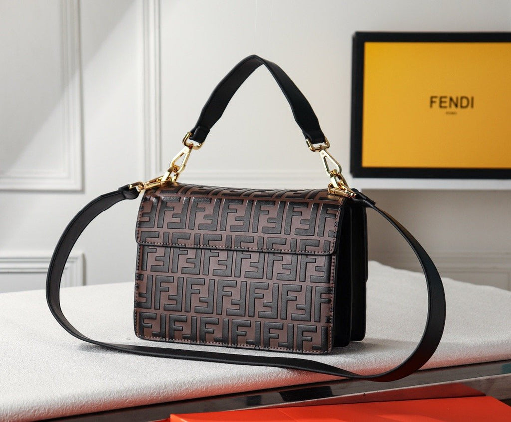 Luxury  Bags Fendi 071