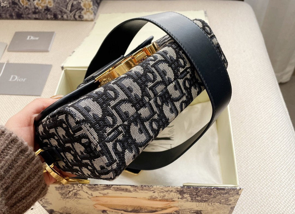 Luxury Handbags Christian Dior 042