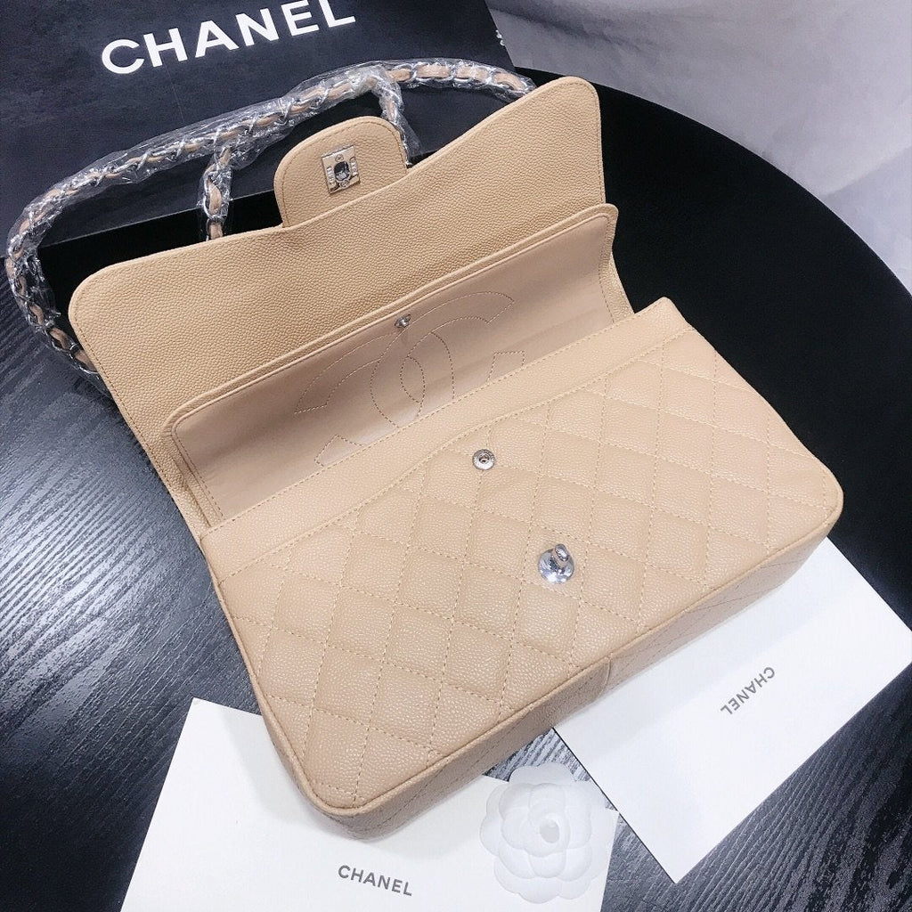 Designer Handbags Chanel 209