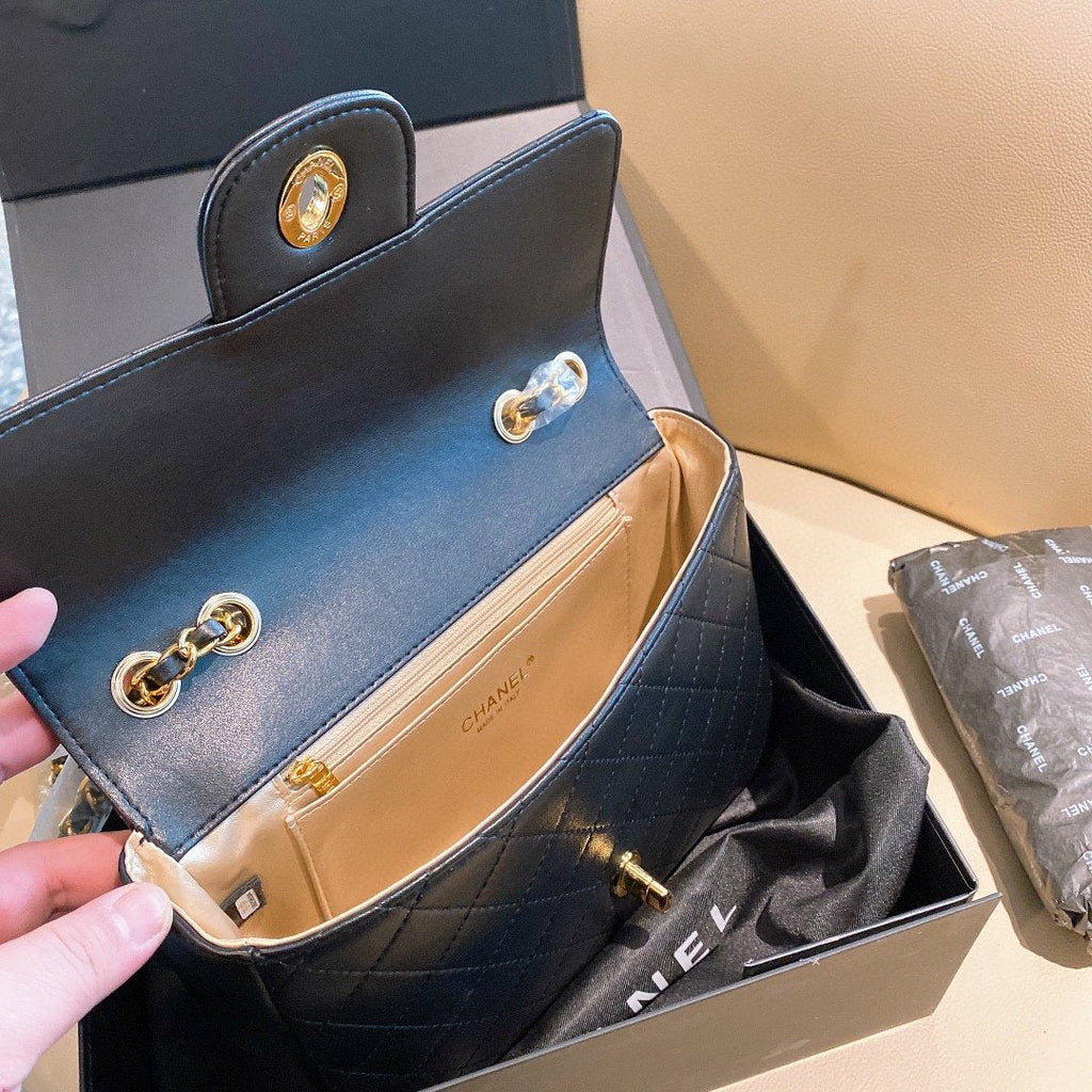 Designer Handbags Chanel 043