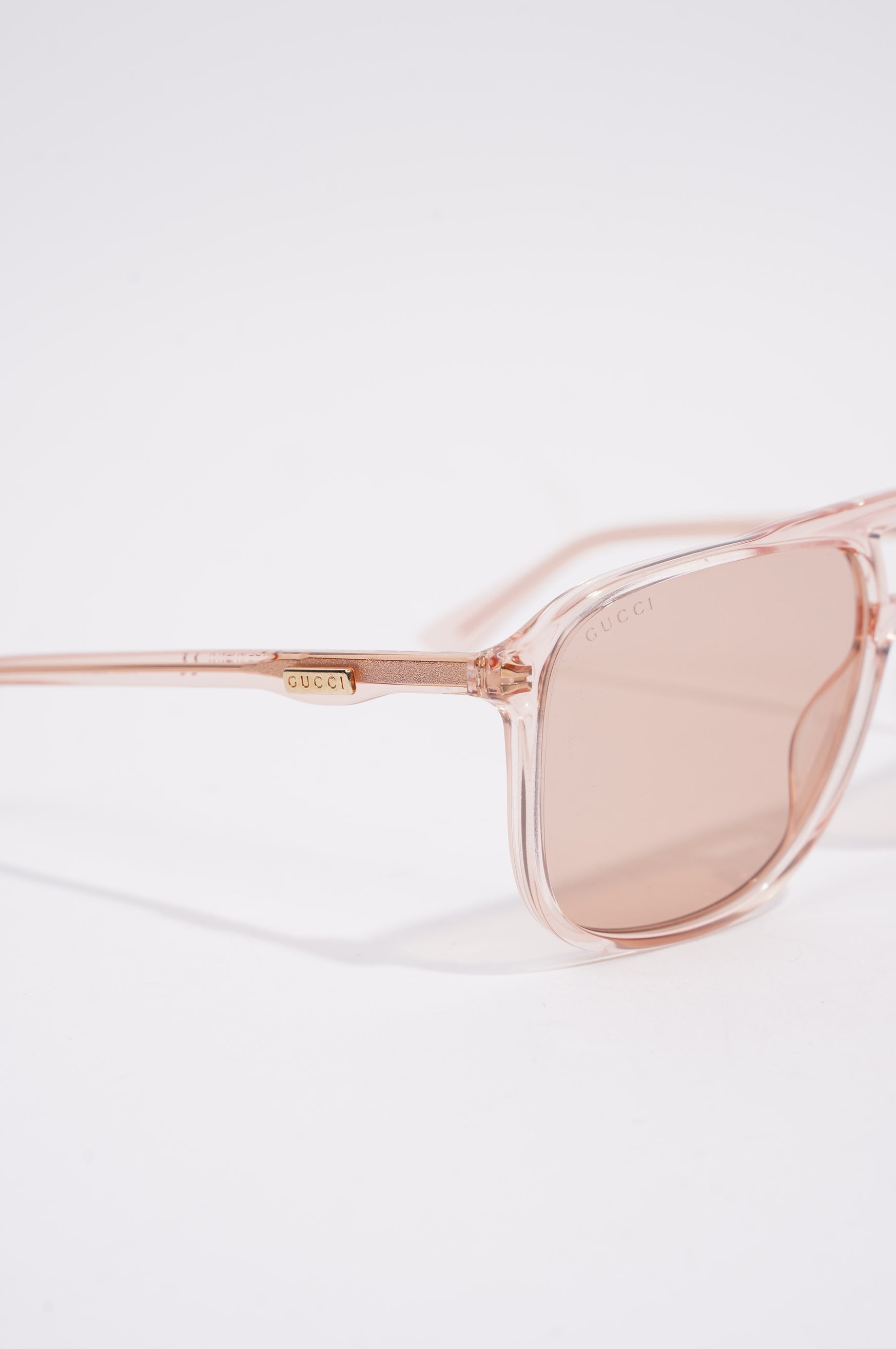 Gucci Womens GG0262S Sunglasses Pink 145
