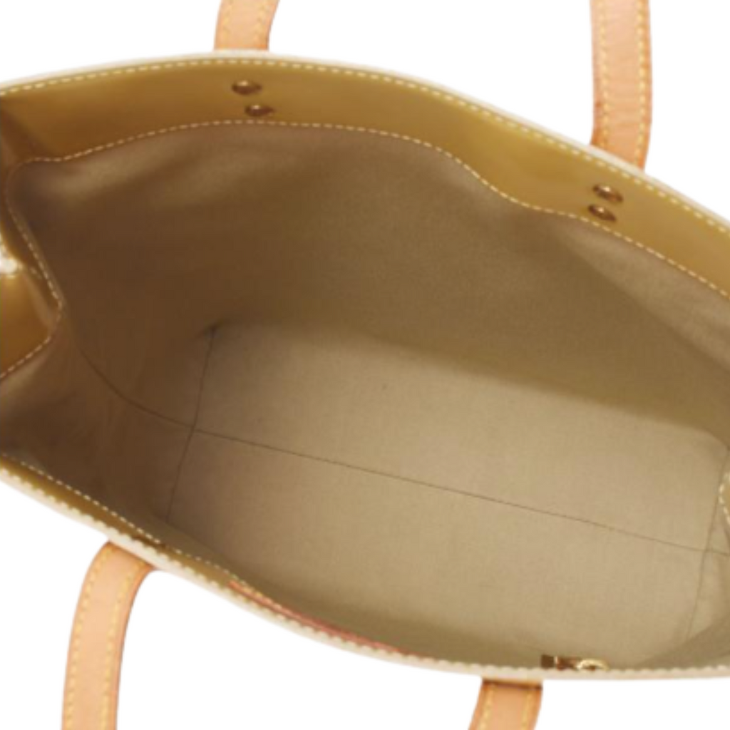Louis Vuitton Beige Patent leather Reade handbag bag