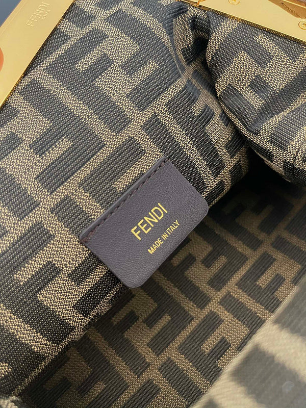 FDI - Bags District - 091