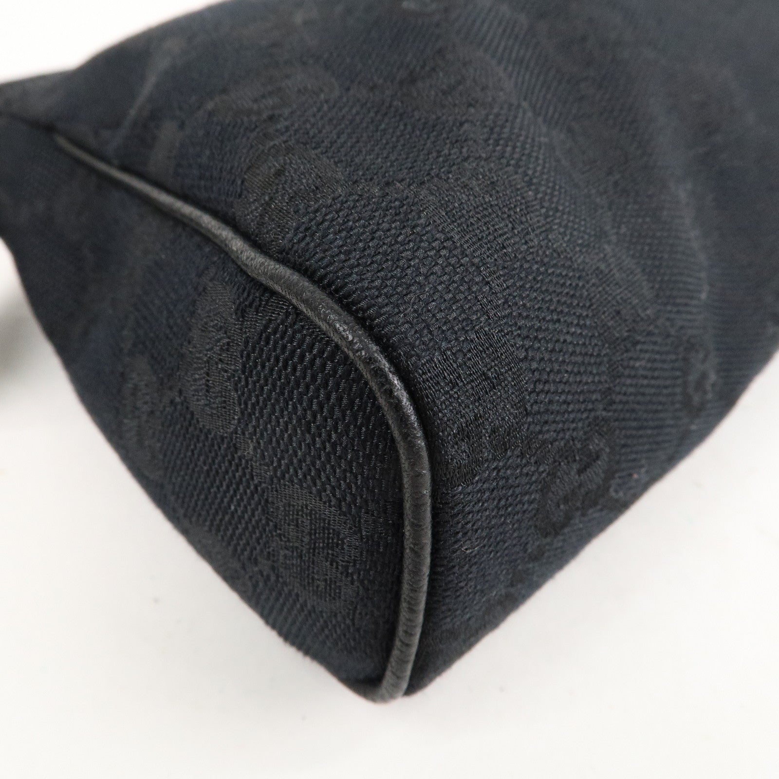 GUCCI Abbey GG Canvas Leather Hand Bag Pouch Black 145750