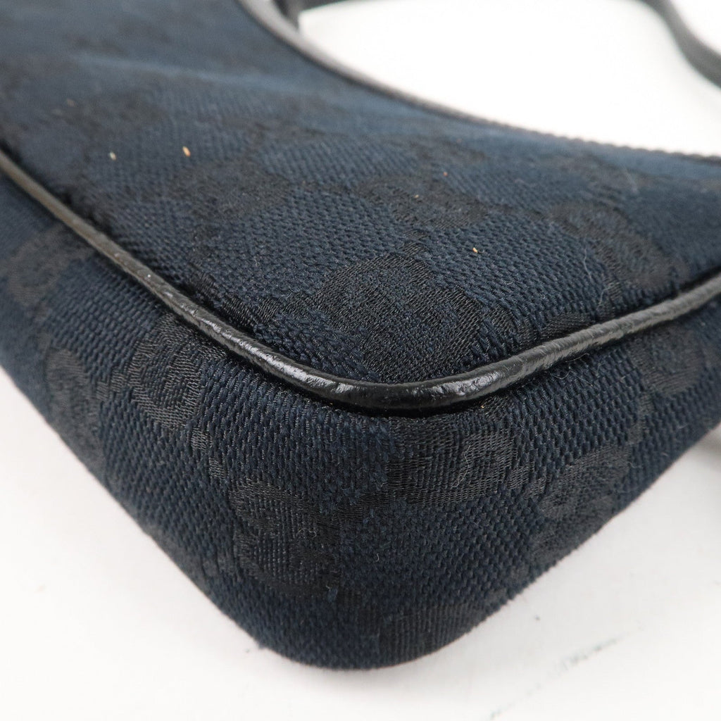GUCCI GG Canvas Leather Hand bag Accessory Pouch Black 154432