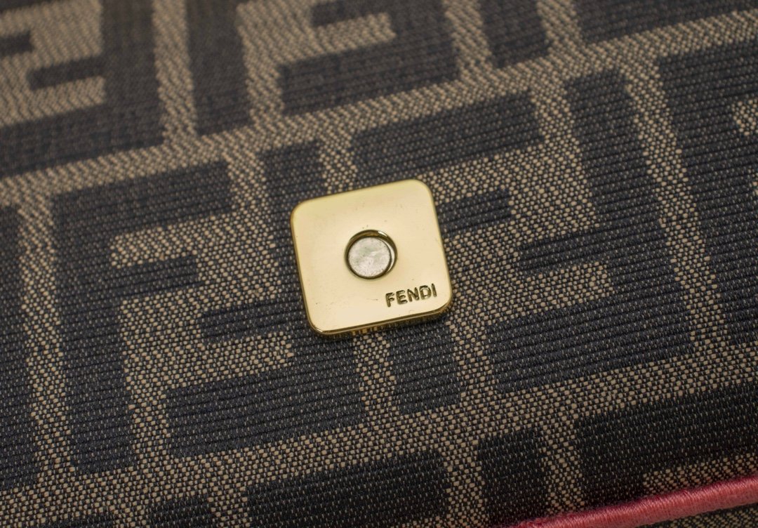 Luxury  Bags Fendi 163