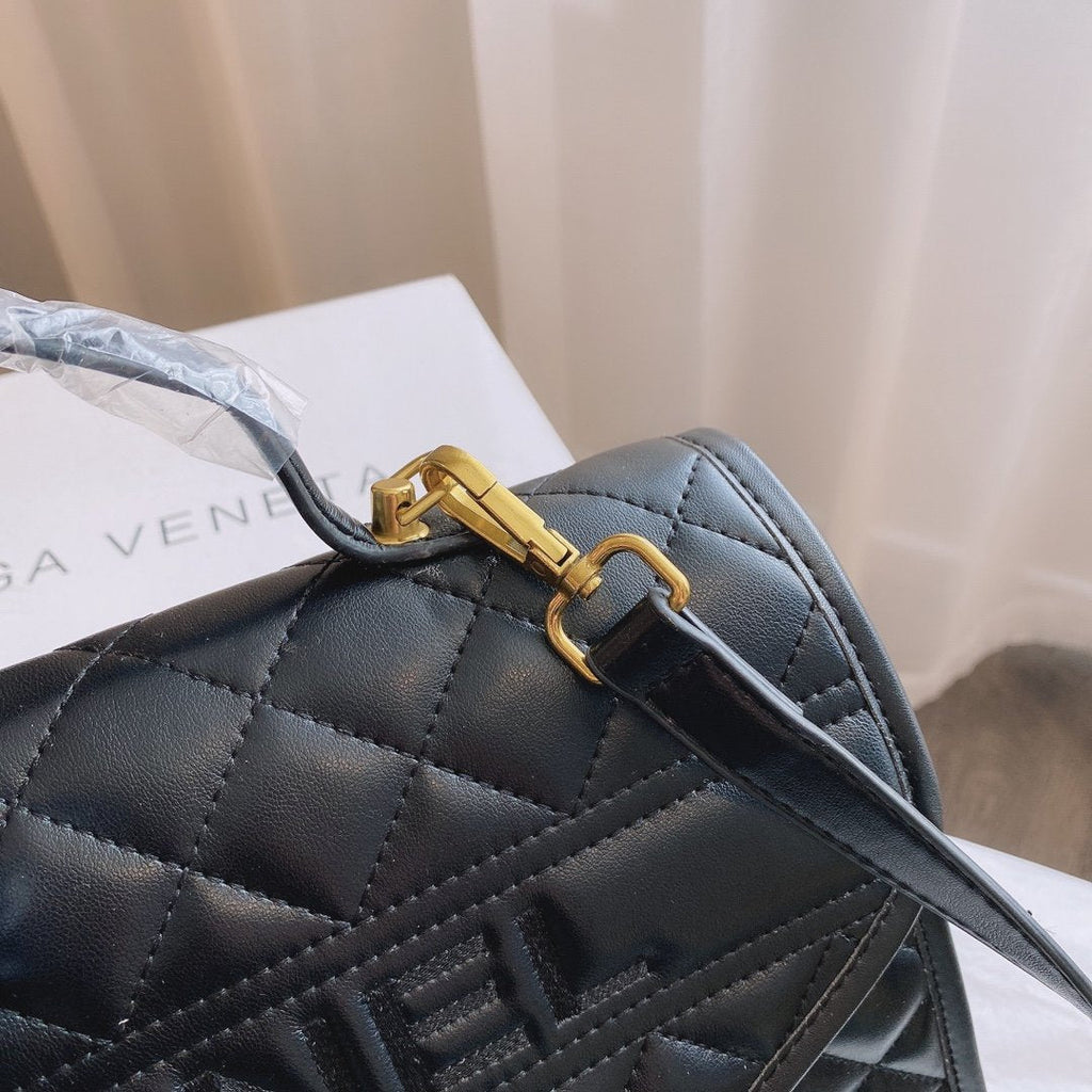 Designer Handbags Chanel 068