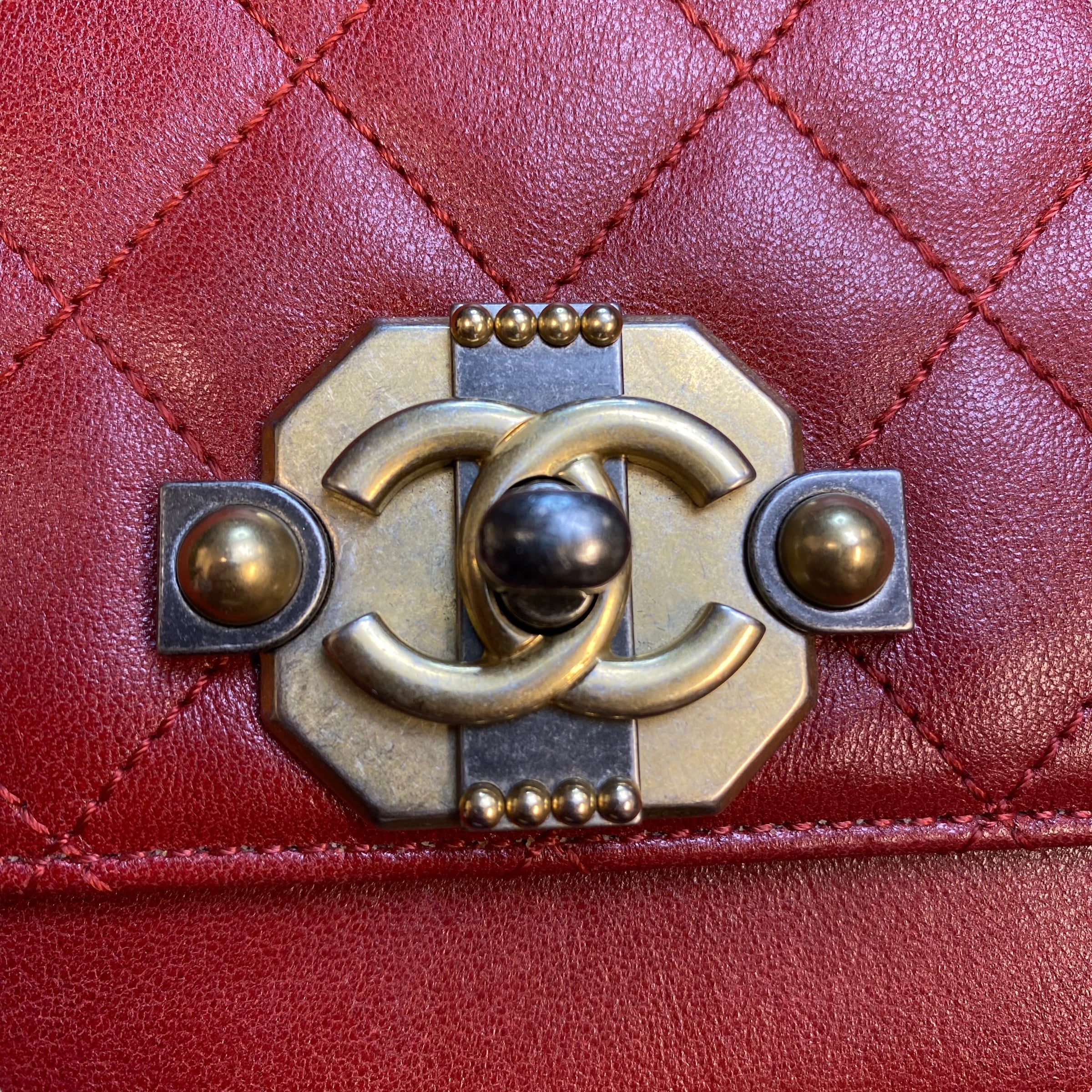 Handbag Luxury Designer By Chanel  Size: Small