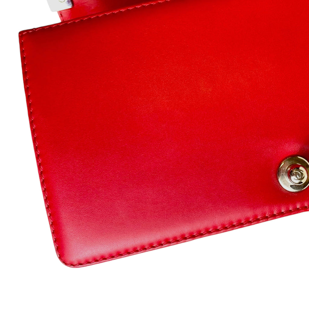 Handbag Luxury Designer By Chanel  Size: Medium