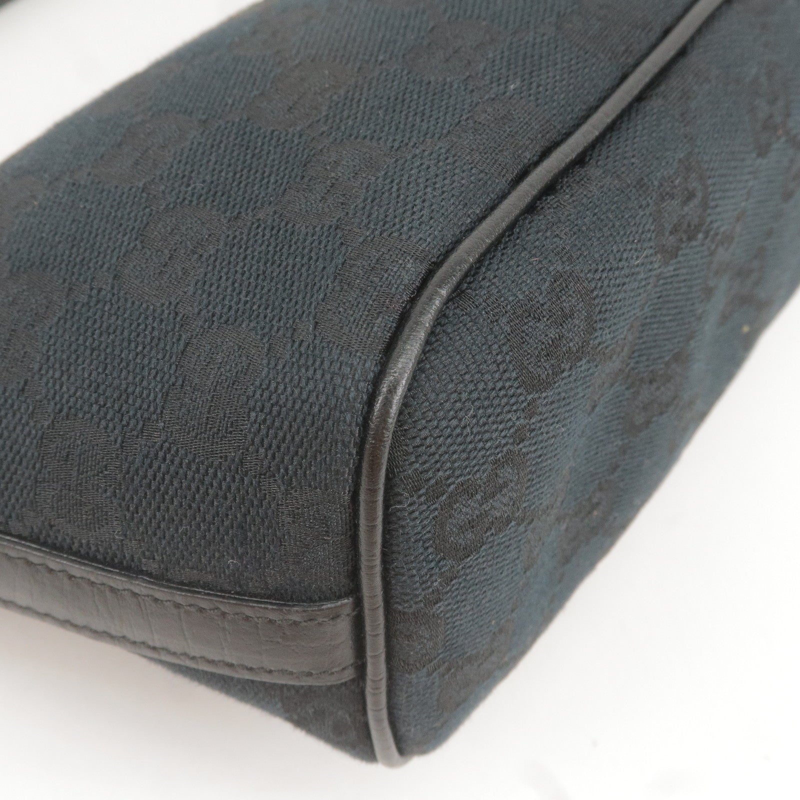 GUCCI GG Canvas Leather Boat Bag Hand Bag Black 141809