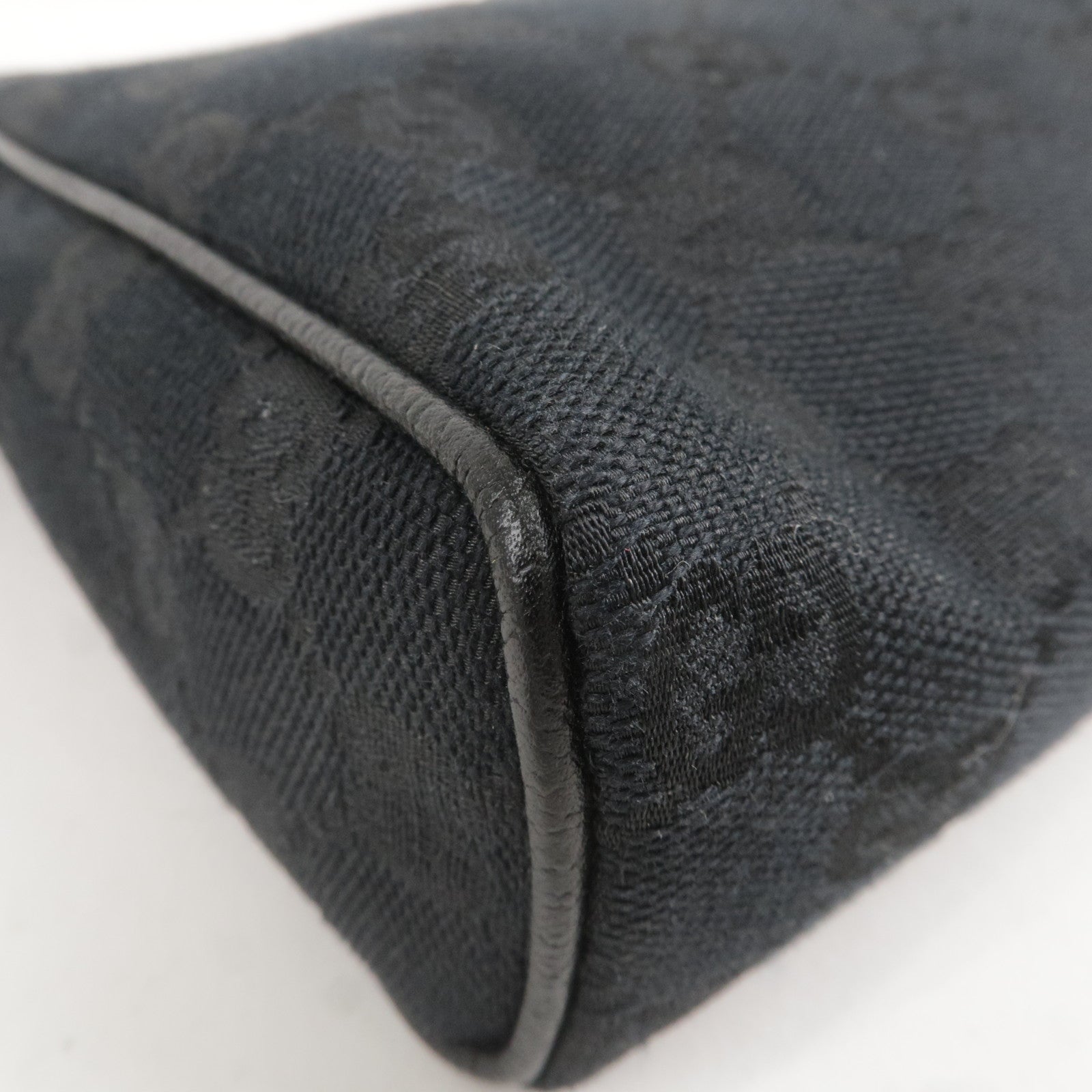 GUCCI Abbey GG Canvas Leather Hand Bag Pouch Black 645093
