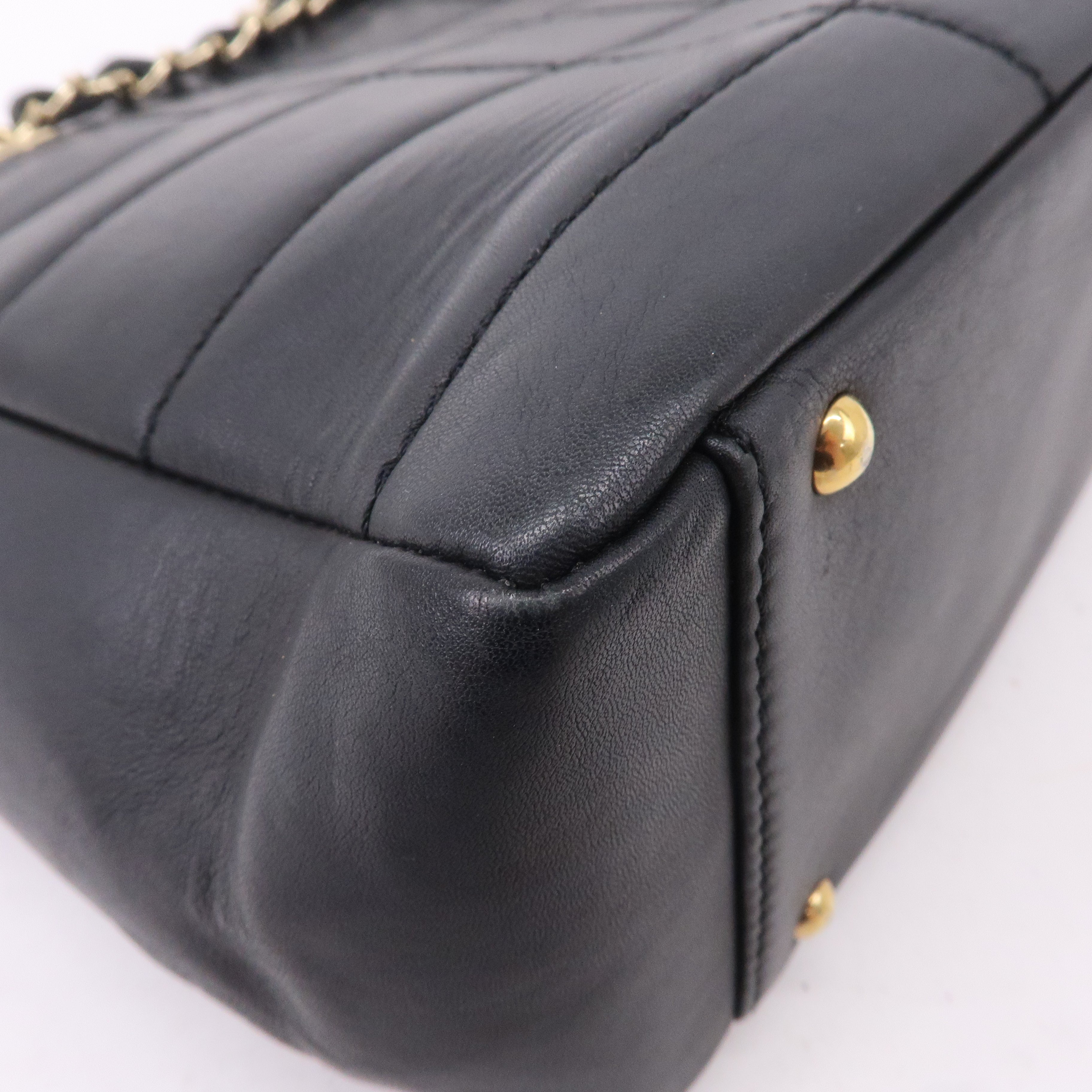 CHANEL Chocolate Bar Lamb Skin Chain Tote Bag Black A17859