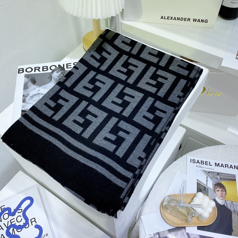 Luxury Fendi  Scarf 012