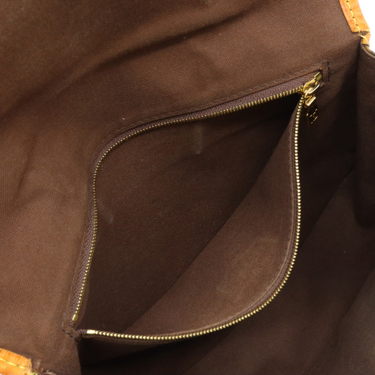 Louis Vuitton Menilmontan PM Crossbody M40474
