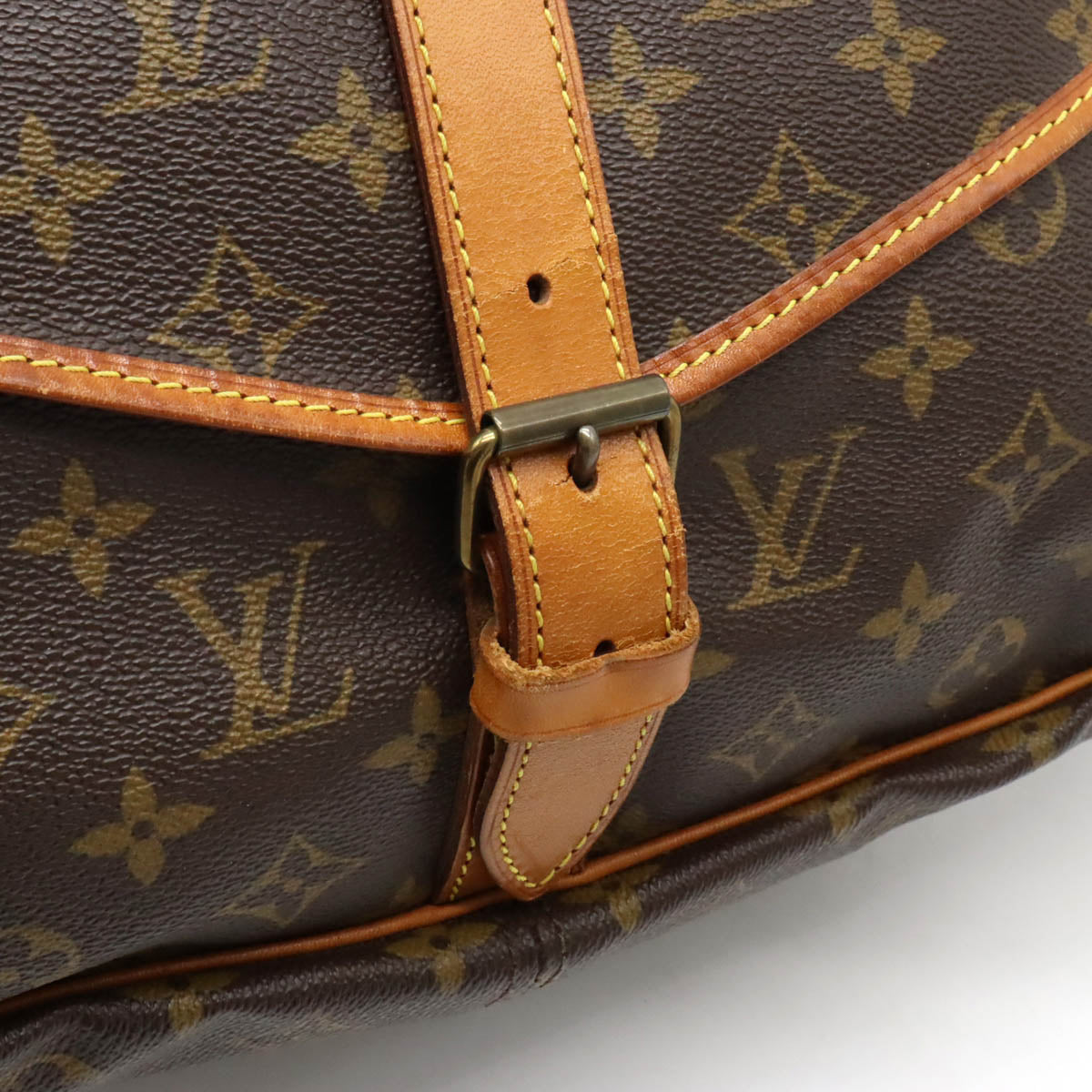 Louis Vuitton Saumur 35