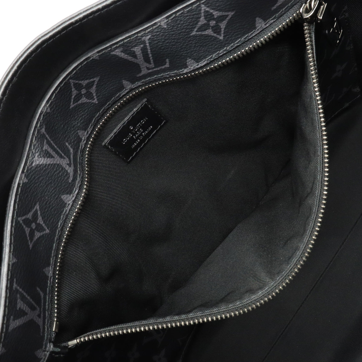 Louis Vuitton Monogram Eclipse Grand Sac Tote Bag M44733