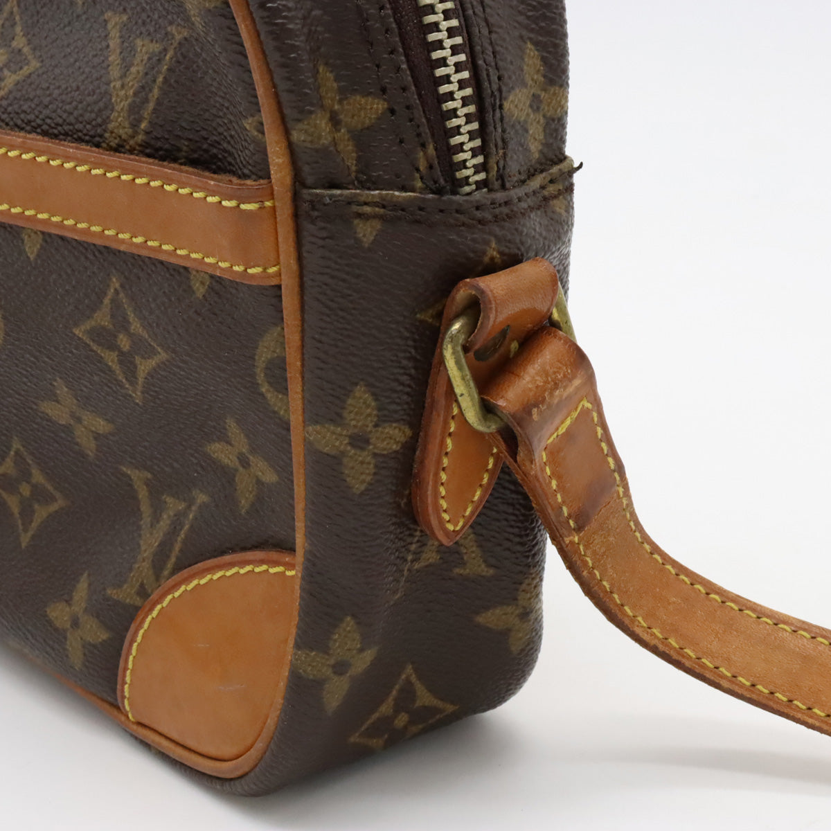 Louis Vuitton Trocadero 23 M51276