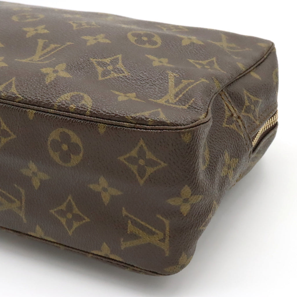 Louis Vuitton Monogram Toilette 28 Cosmetic Pouch M47522