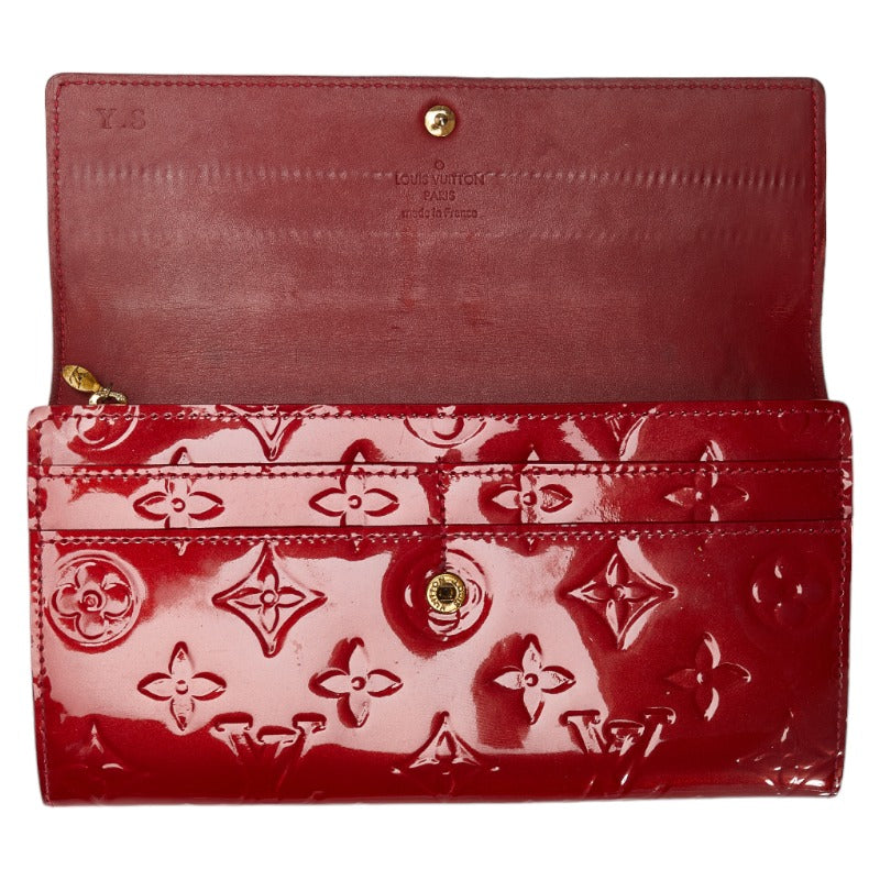 Louis Vuitton Sarah Long Wallet in Vernis Red M93530