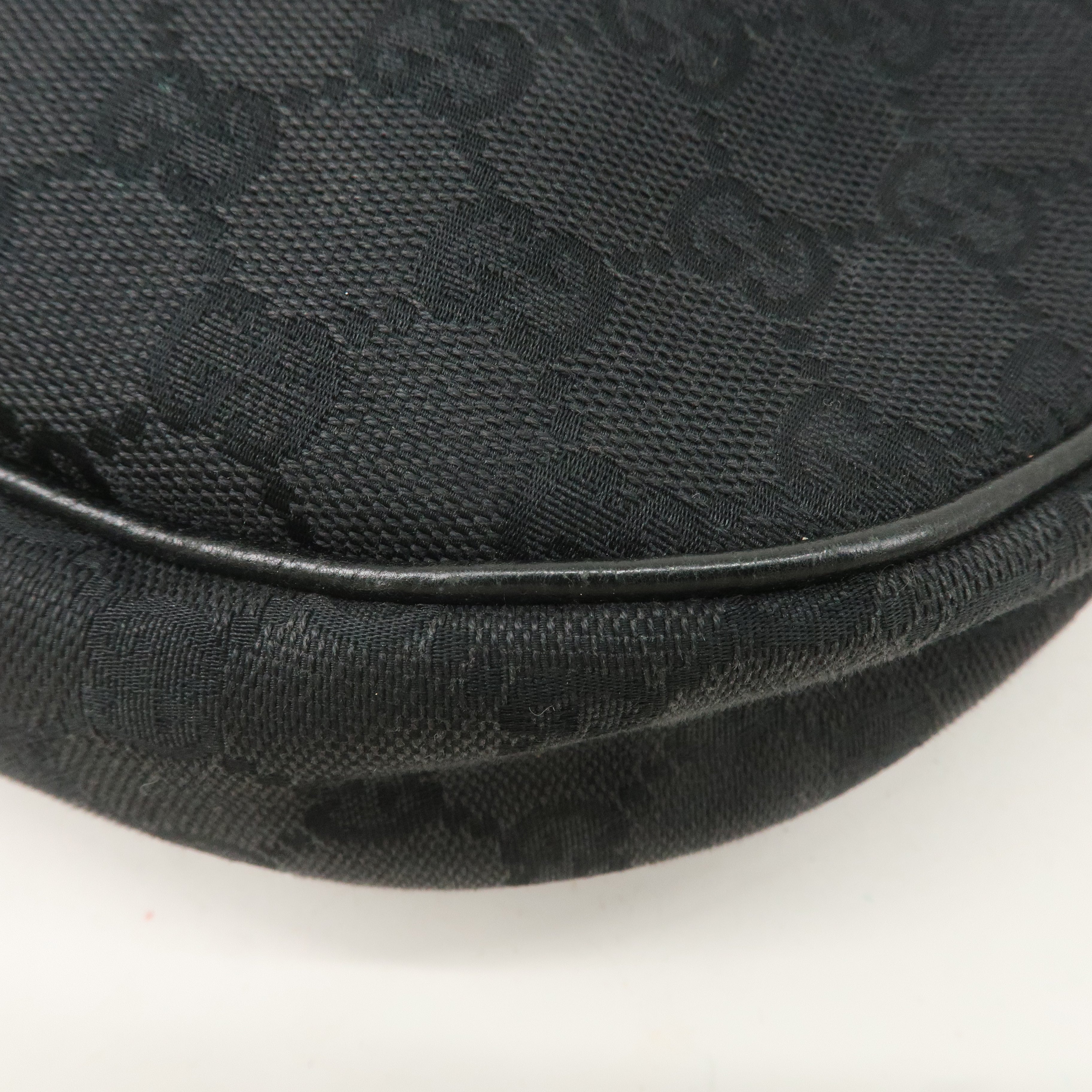 GUCCI GG Canvas Leather Shoulder Bag Cross Body Black 122790