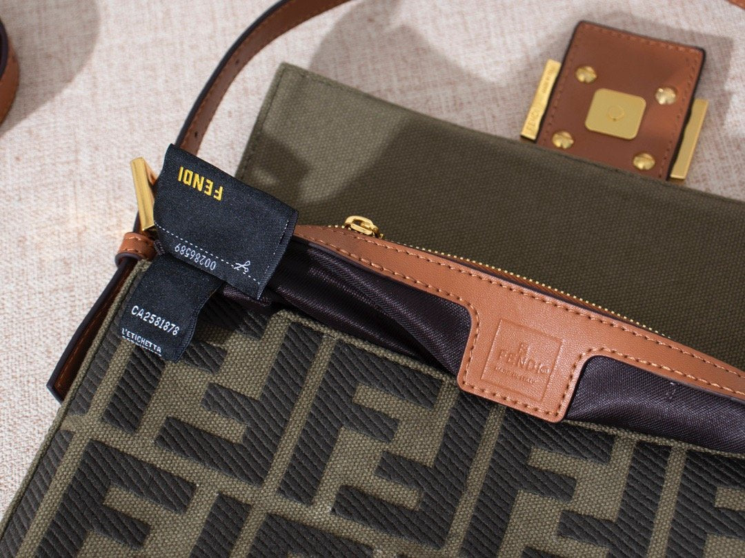 Designer Handbags Fendi 082