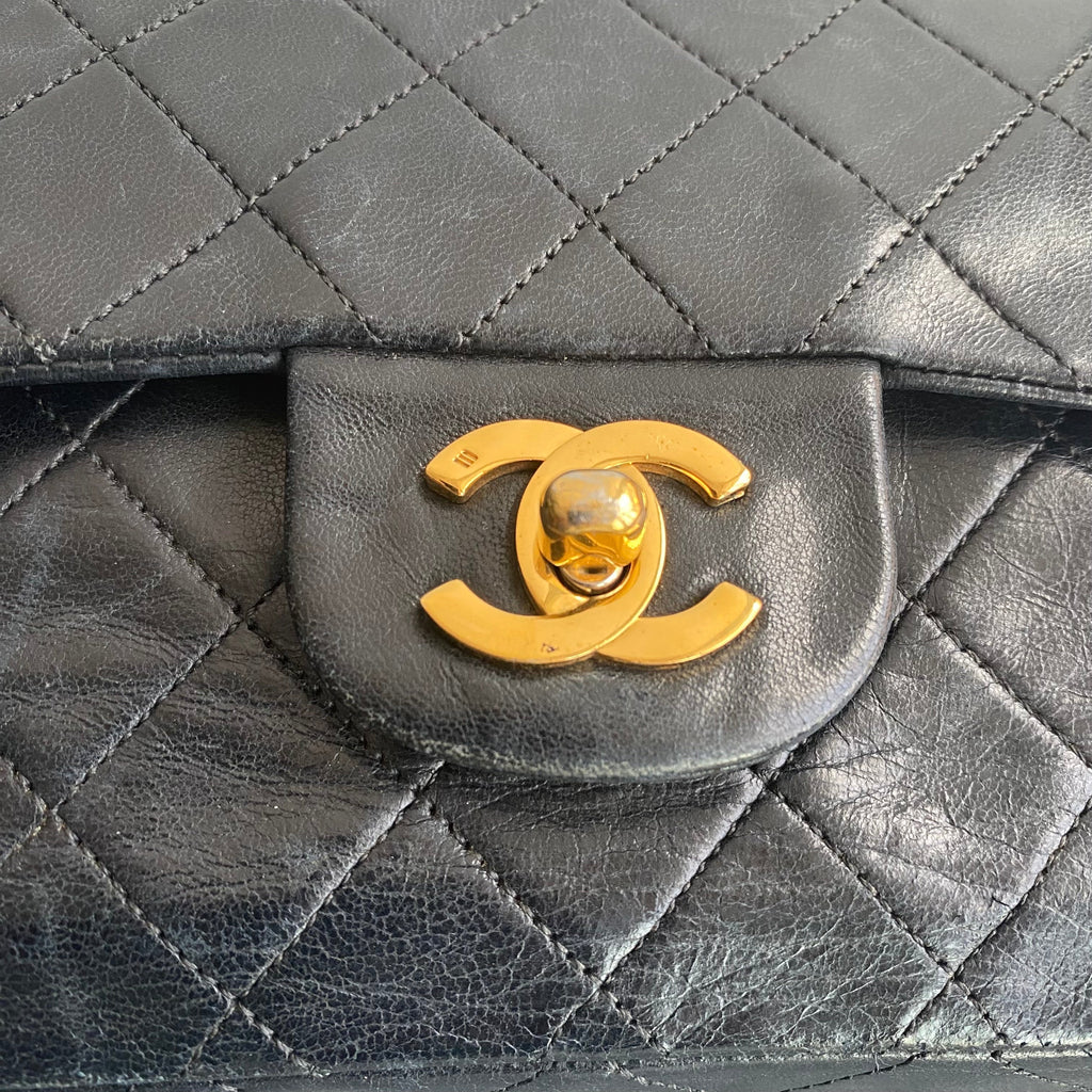 Chanel Black Leather Timeless shoulder bag