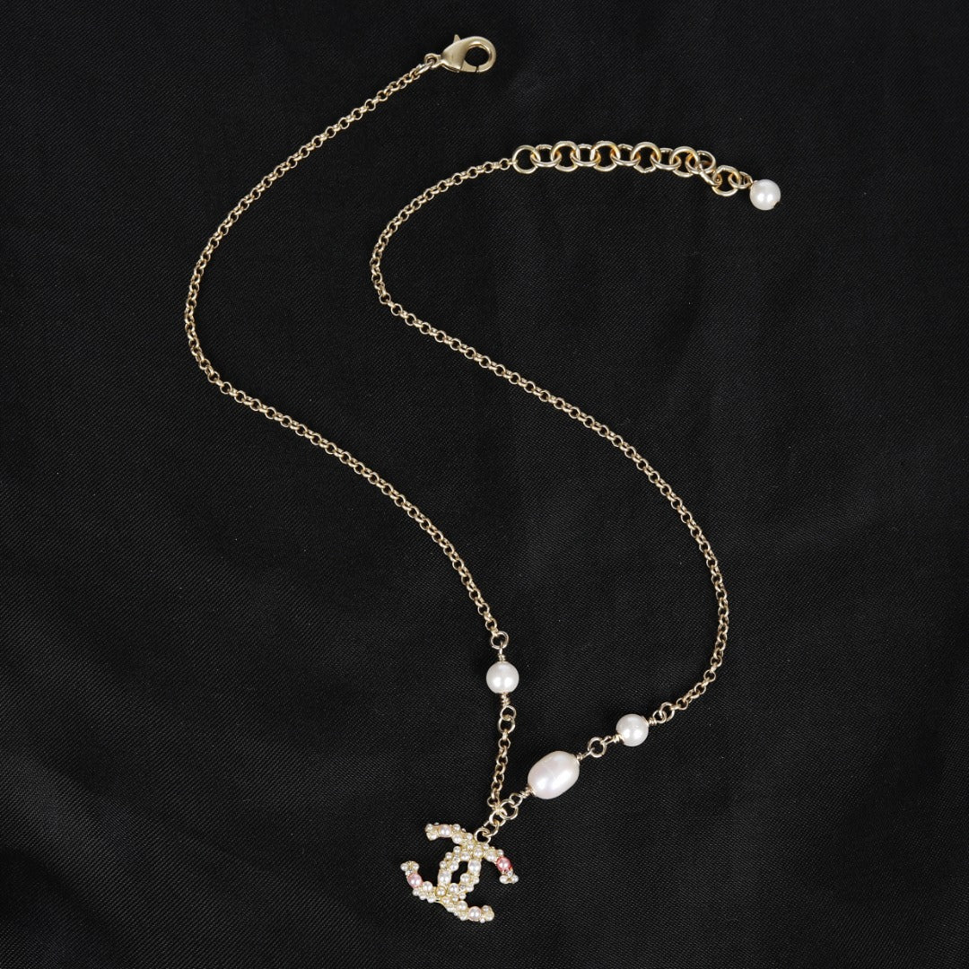 BG - Holiday Necklace chanel041