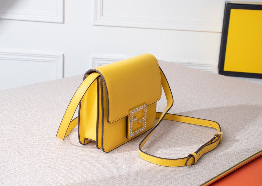 Luxury  Bags Fendi 076